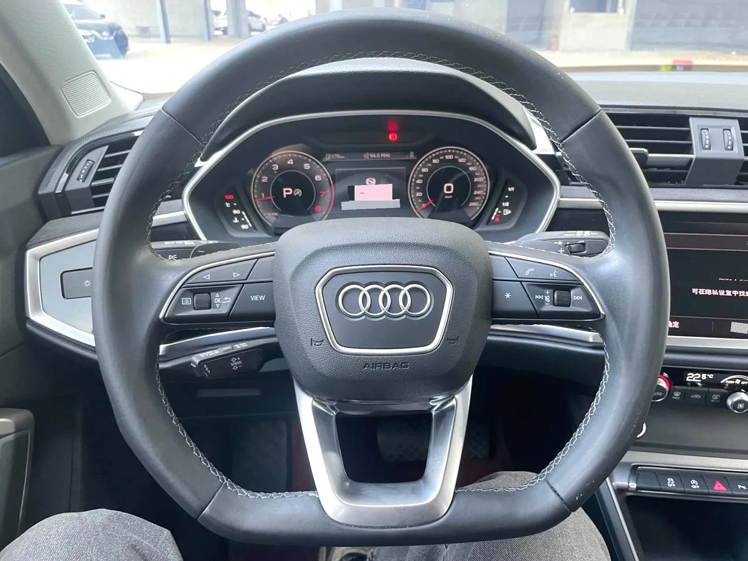 Audi Q3 2022 Q3 1.4 TFSI 35 TFSI Fashion Dynamic Version — عرض الصورة 4