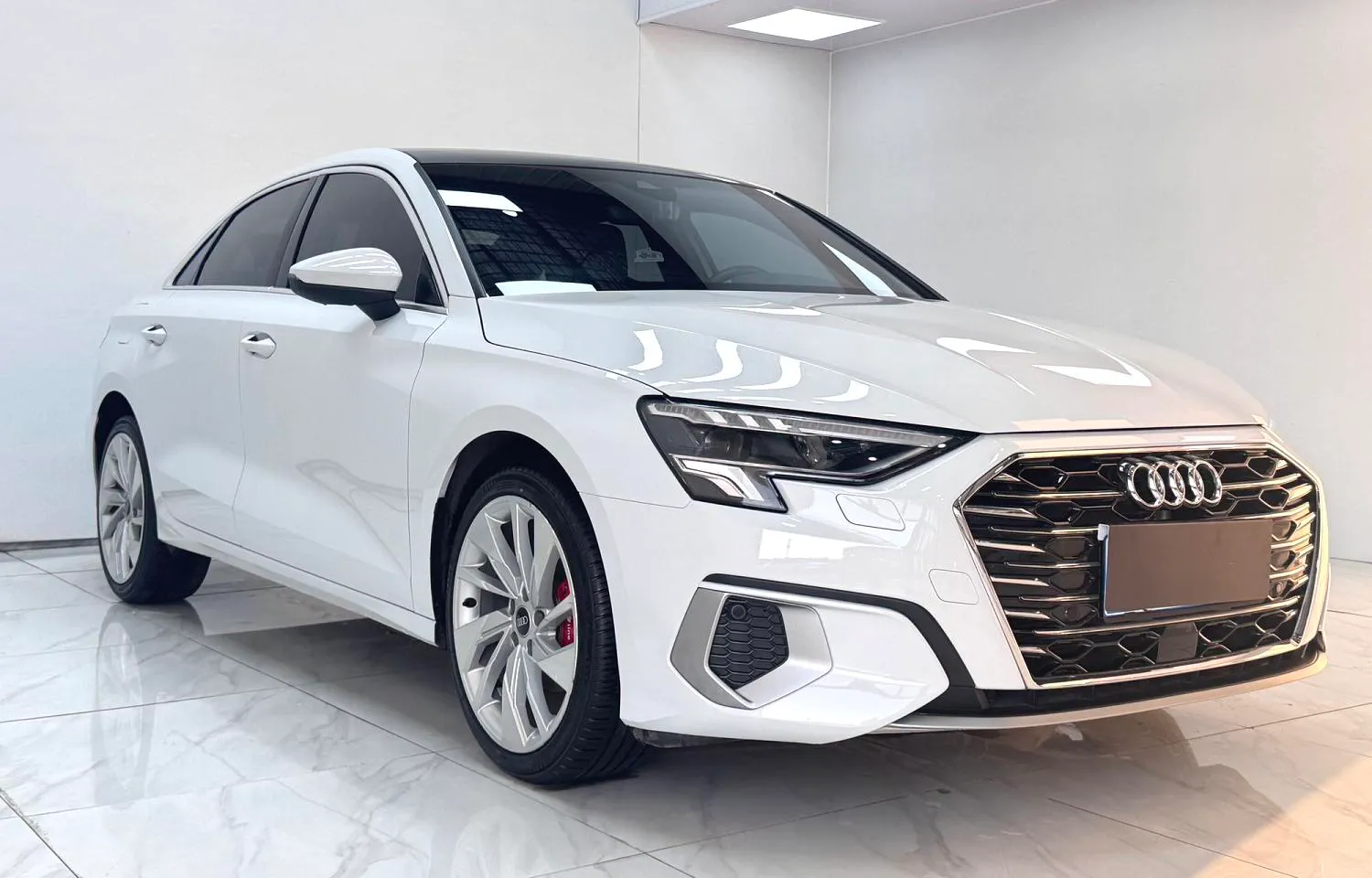 Audi A3 2023 A3L Limousine 1.4TFSI 35TFSI Fashion & Elegance — عرض الصورة 3