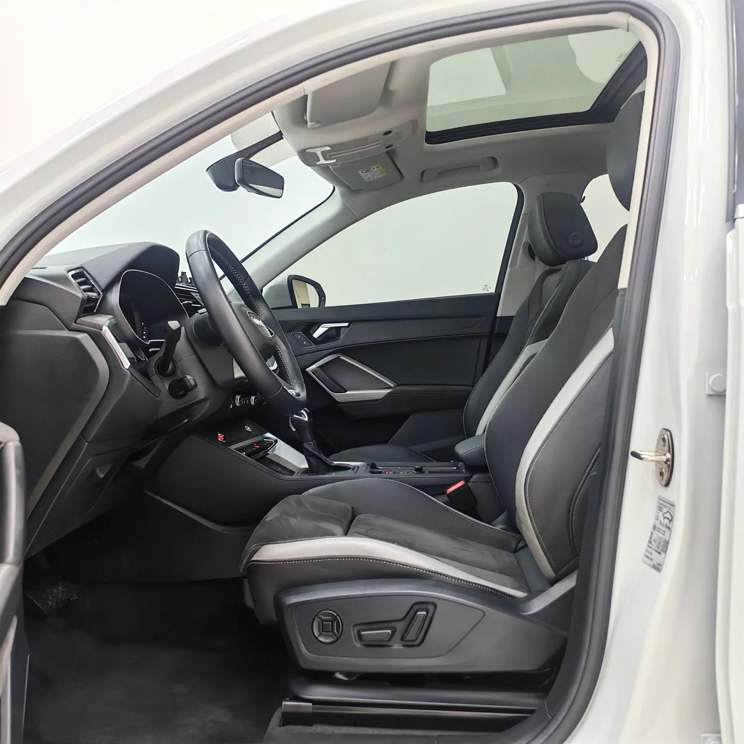 Audi Q3 2022 Q3 1.4 TFSI 35 TFSI Ambition Dynamic — Voir la photo 6