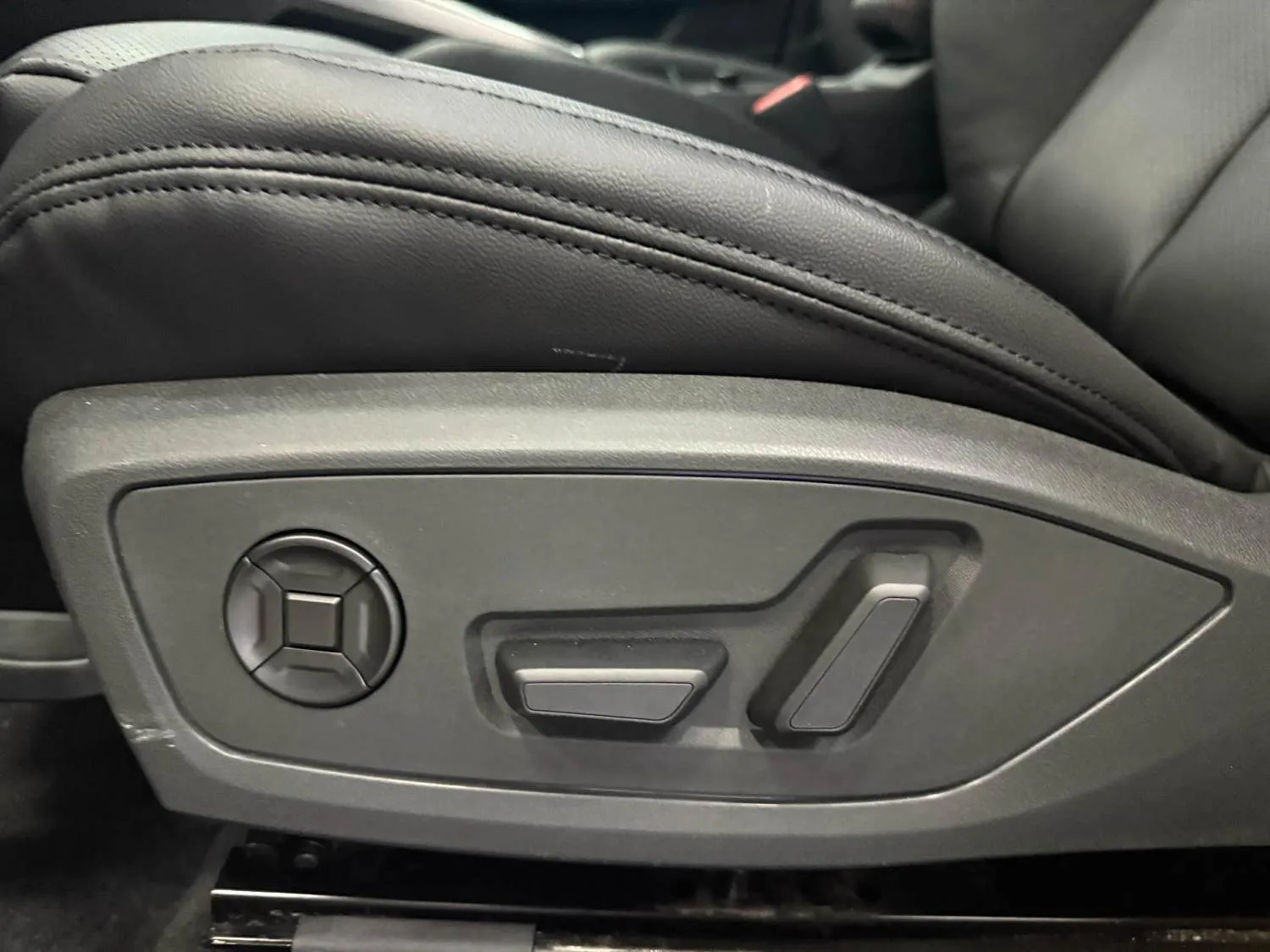 Audi A3 2021 A3 Sportback 1.4 TFSI 35 TFSI Sporty Ambition Model — View photo 6