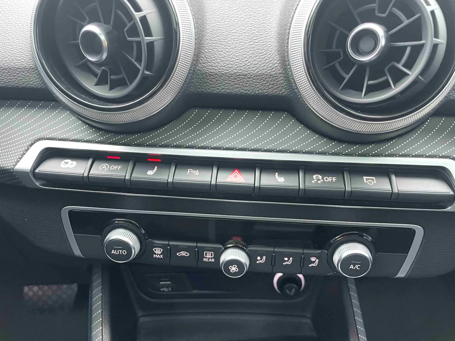 Audi Q2L 2022 Q2L 1.4 TFSI 35 TFSI Fashion Dynamic — View photo 6