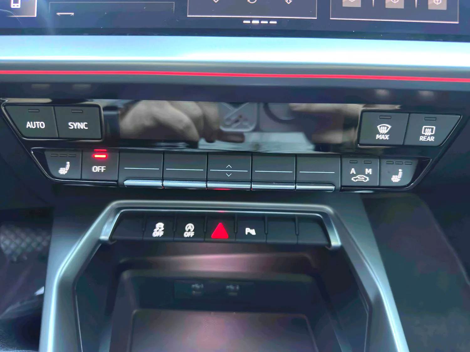 Audi A3 2023 A3 Sportback 1.4 TFSI 35 TFSI Luxury Prestige — عرض الصورة 4