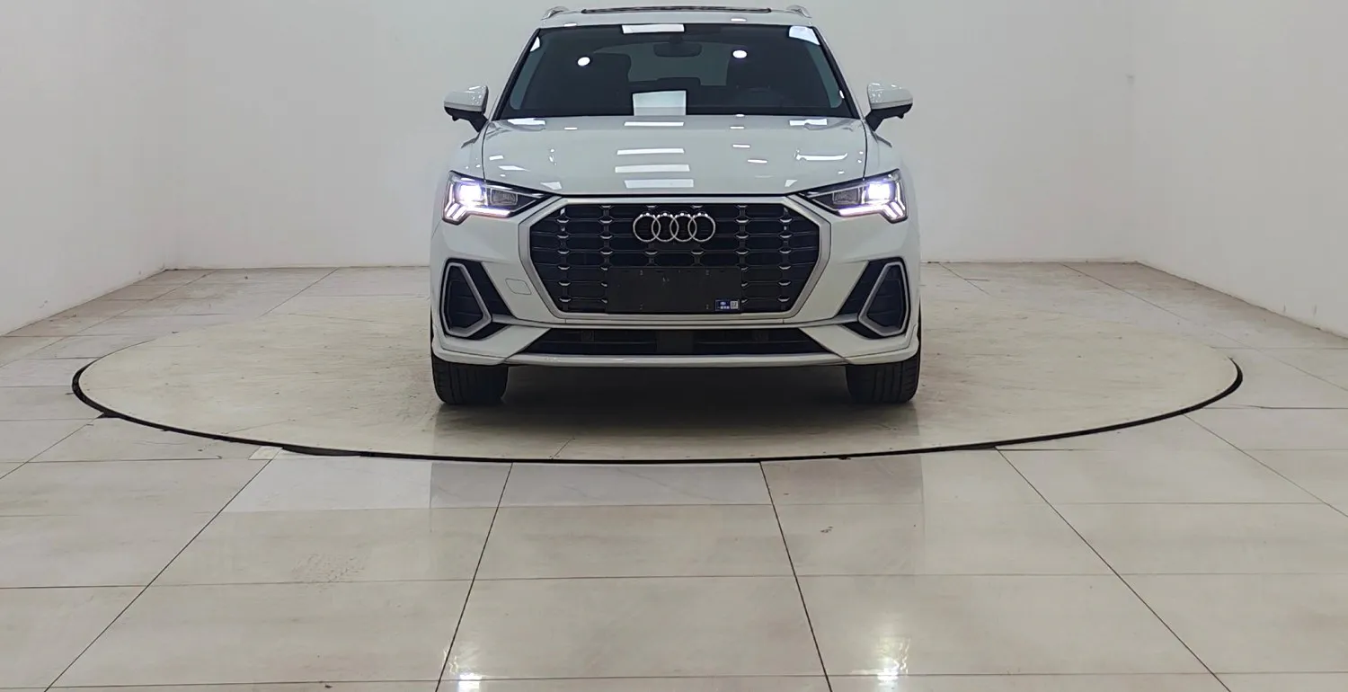 Audi Q3 2022 Q3 1.4 TFSI 35 TFSI Ambition Dynamic — Voir la photo 2