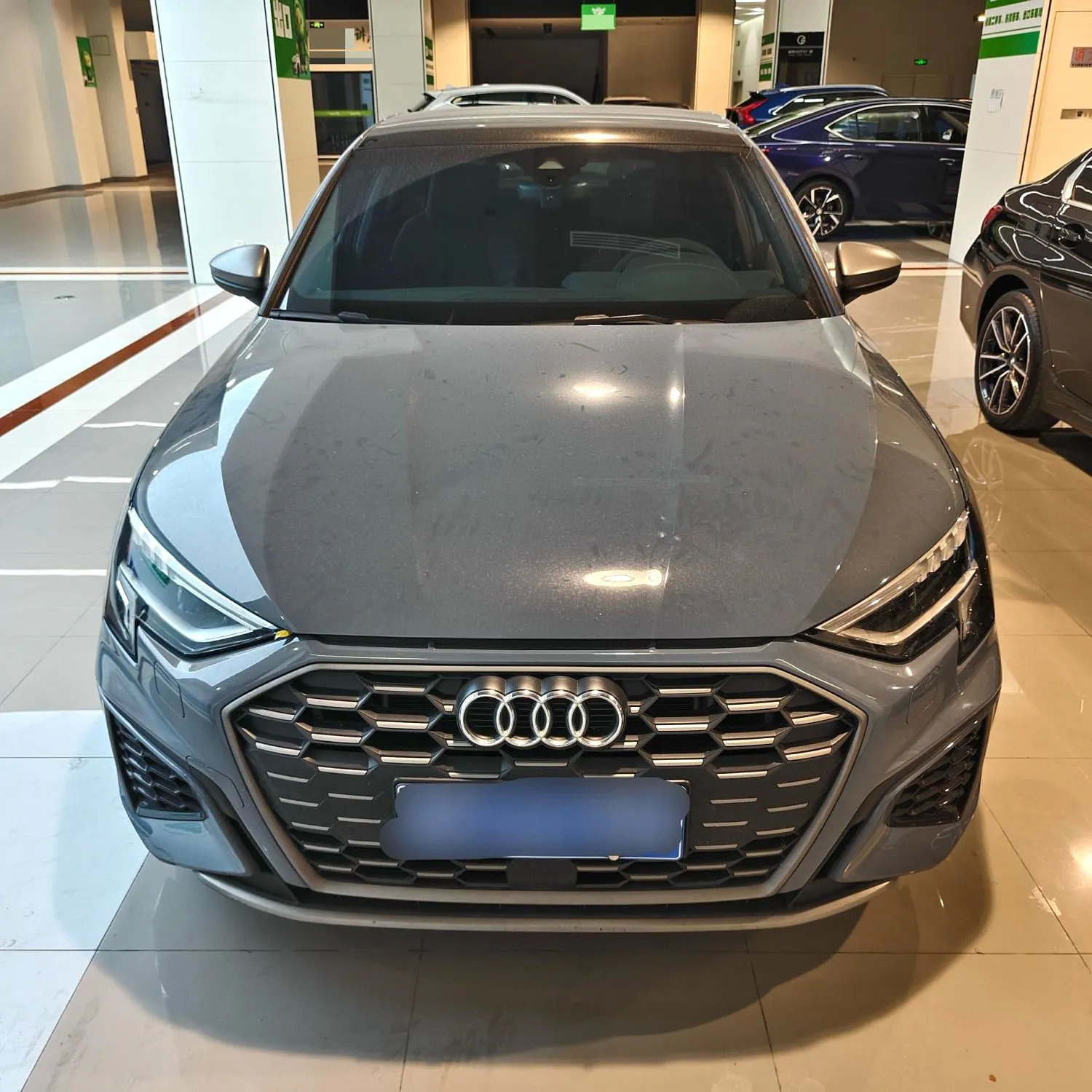 Audi A3 2022 A3 Sportback 1.4 TFSI 35 TFSI RS Performance Package — Voir la photo 2