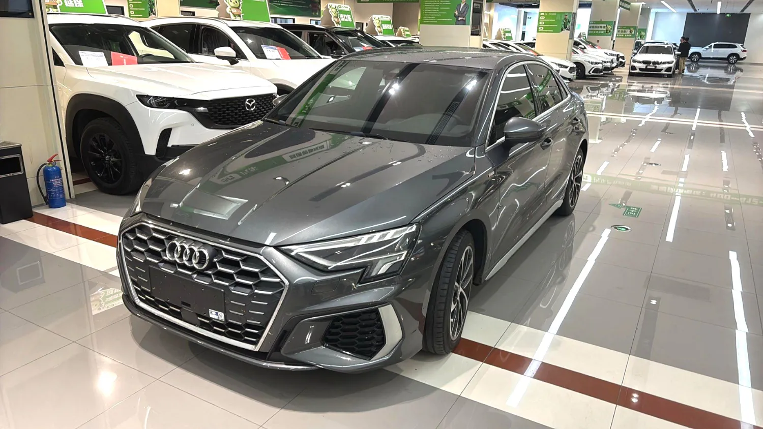 Audi Audi A3L — Gris