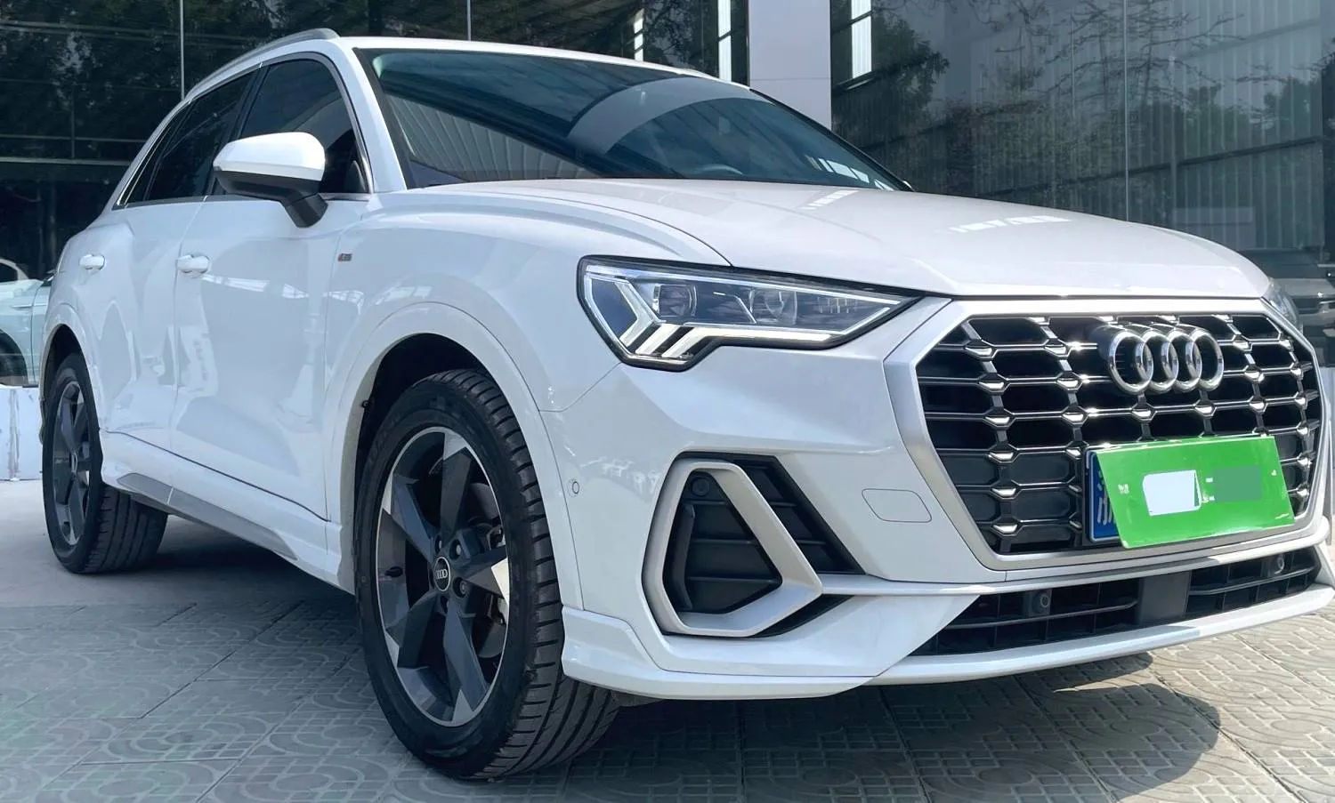Audi Q3 2022 Q3 1.4 TFSI 35 TFSI Fashion Dynamic Version — عرض الصورة 2