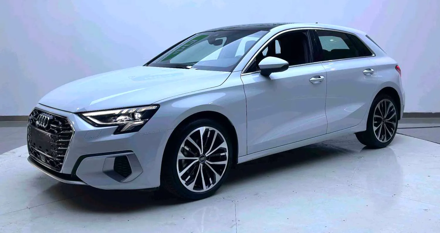 Audi A3 2023 A3 Sportback 1.4 TFSI 35 TFSI Luxury Prestige — photo 1