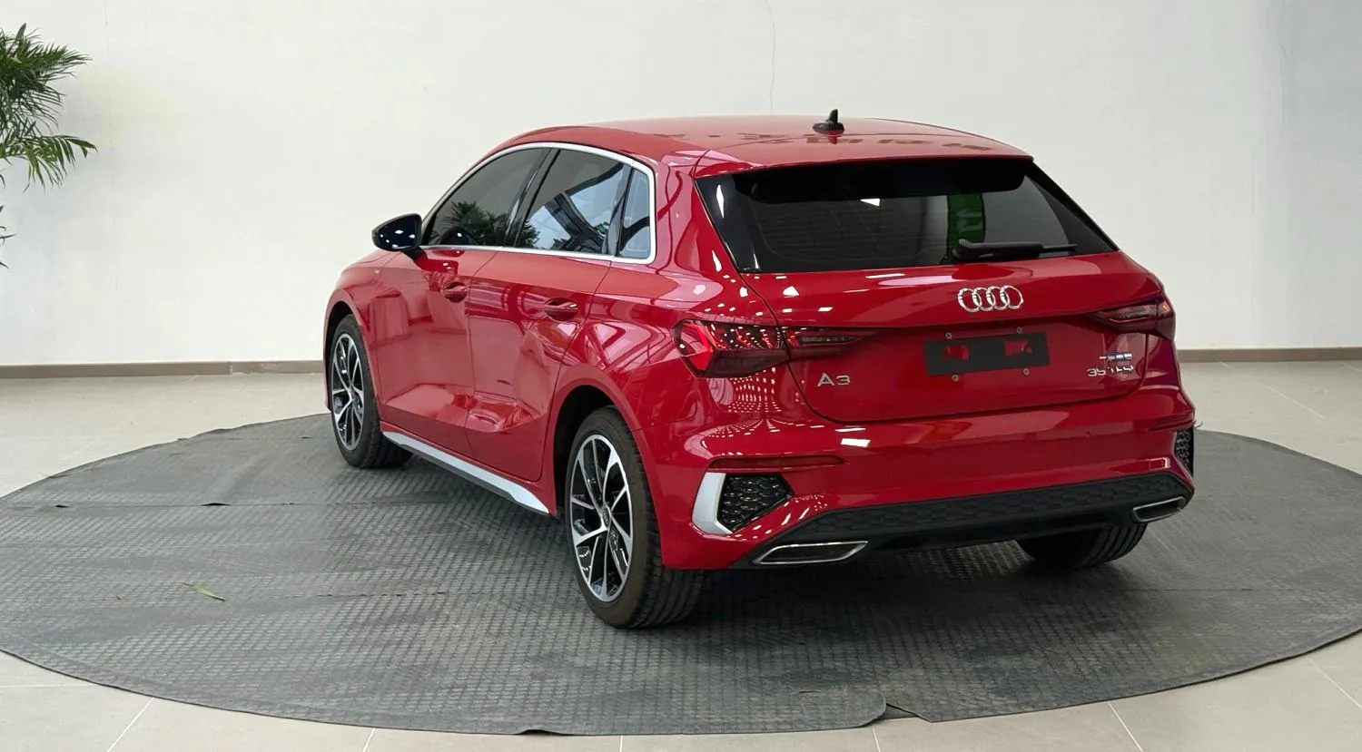 Audi A3 2021 A3 Sportback 1.4 TFSI 35 TFSI Sporty Ambition Model — View photo 3