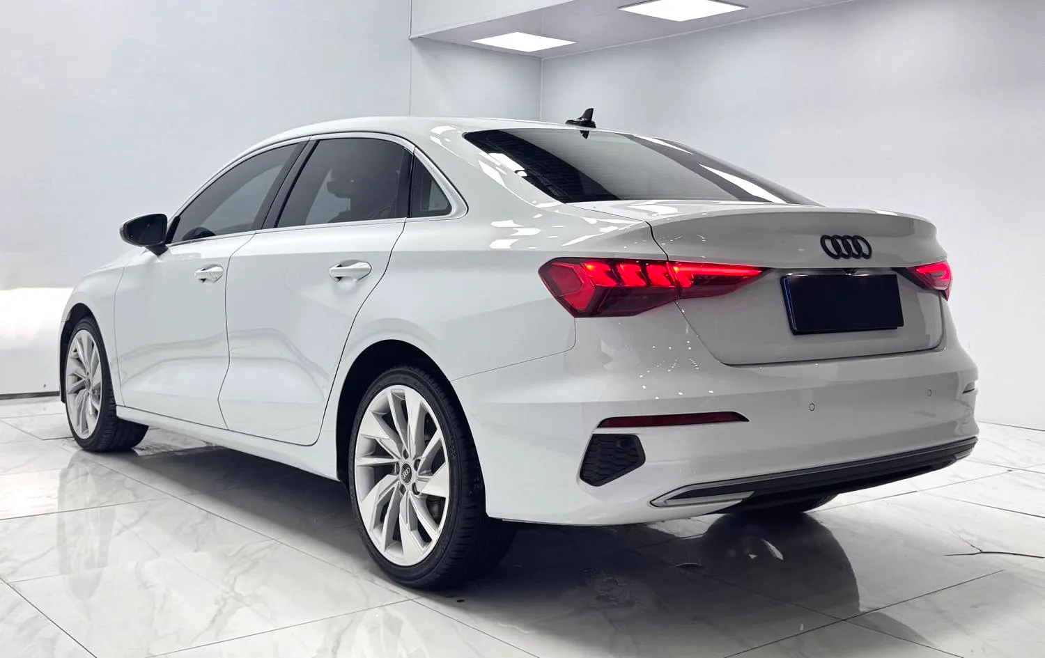 Audi A3 2023 A3L Limousine 1.4TFSI 35TFSI Fashion & Elegance — عرض الصورة 4
