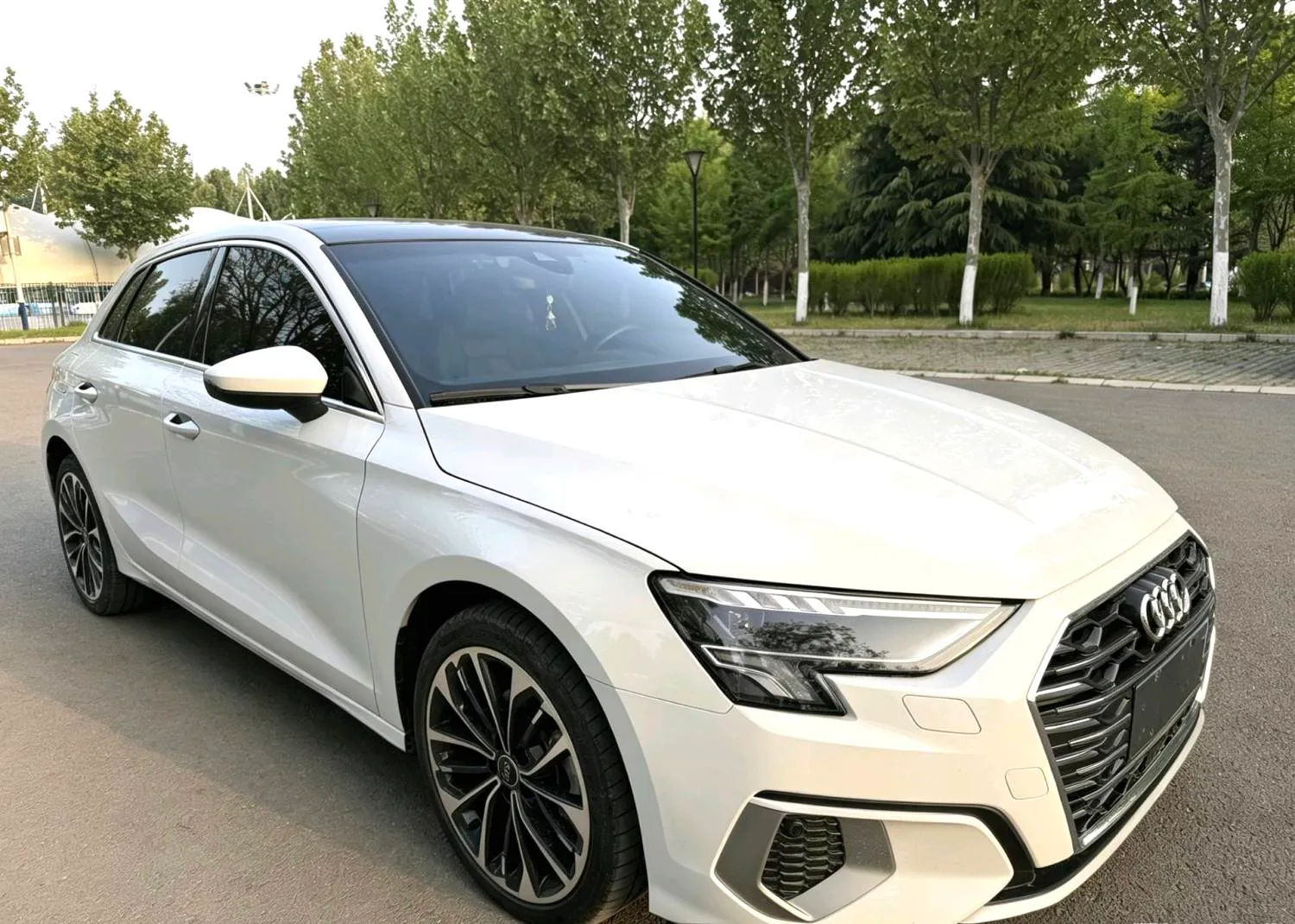 Audi A3 2023 A3 Sportback 1.4 TFSI 35 TFSI Luxury Attractive Edition (facelift) — View photo 4