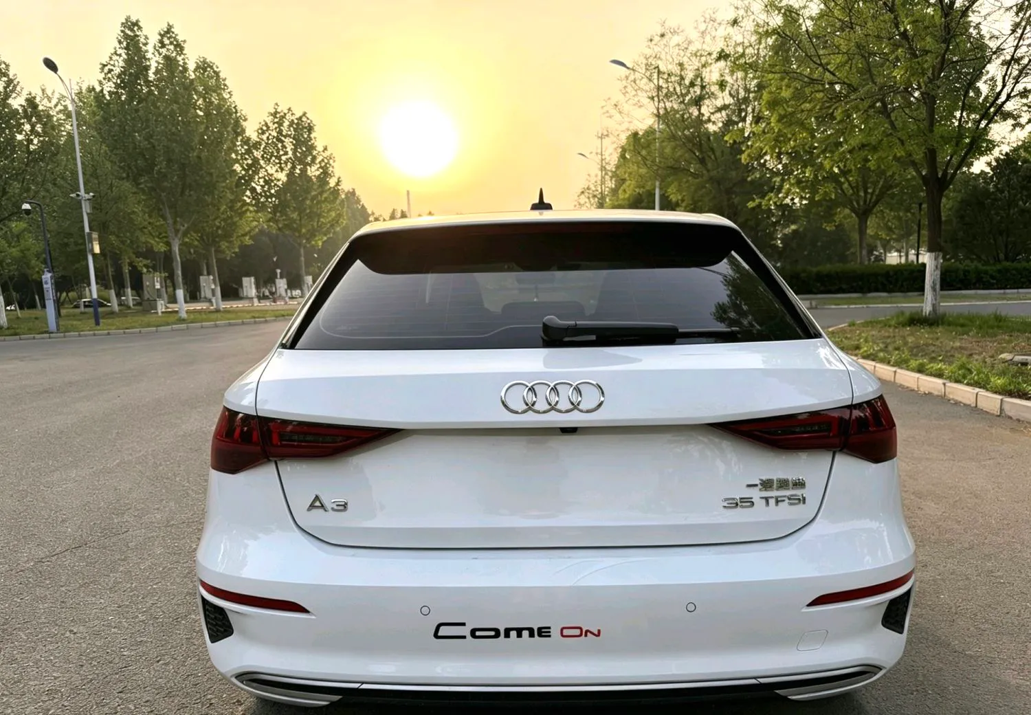 Audi A3 2023 A3 Sportback 1.4 TFSI 35 TFSI Luxury Attractive Edition (facelift) — View photo 3