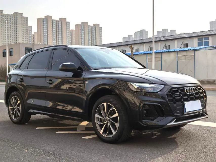 Audi Q5L 2023 Q5L 2.0 TFSI 40 TFSI Luxury Dynamic Version — Voir la photo 3