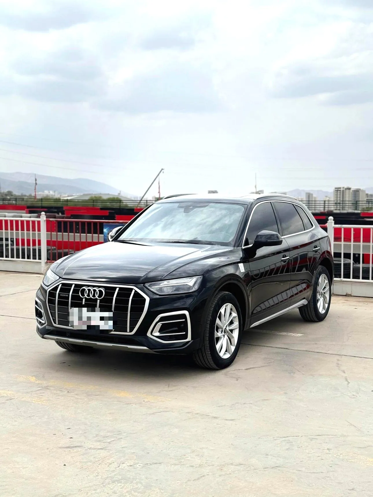 Audi Q5L 2023 Q5L 2.0 TFSI 40 TFSI Luxury Elegant Version — photo 1