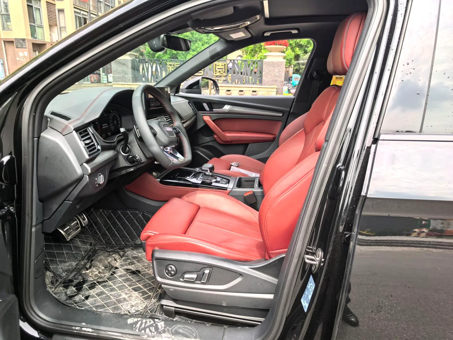 Audi Q5L 2025 Q5L 2.0 TFSI 45 TFSI Luxury Dynamic Model — View photo 6