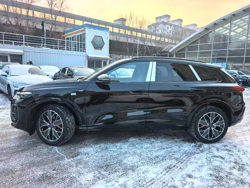 Audi Q5L 2026 Q5L 2.0T Exclusive Edition for Millions of Users — Ver foto 3