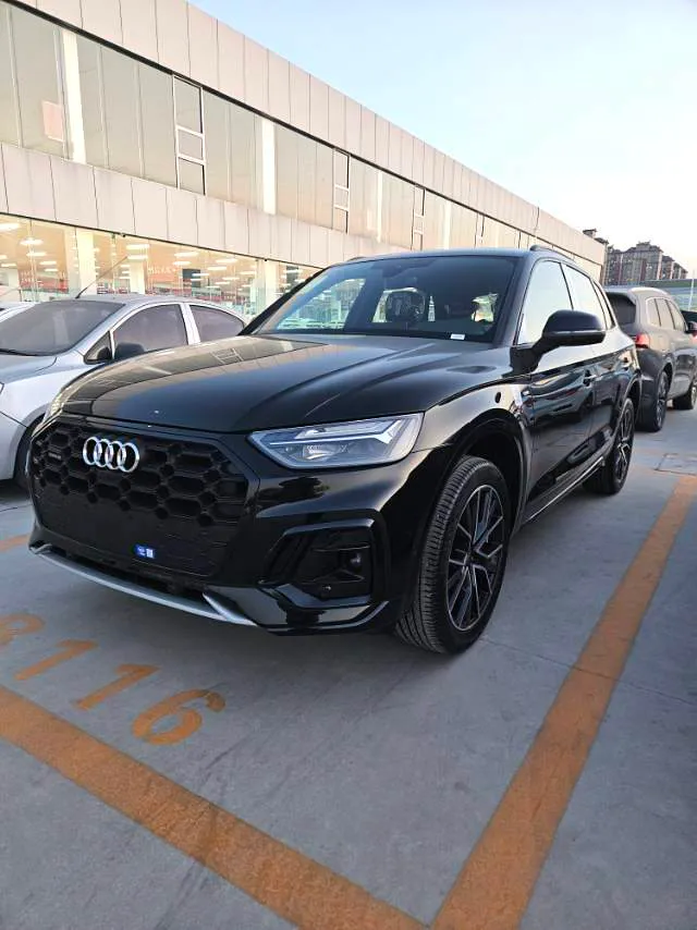 Audi Q5L 2026 Q5L 2.0 TFSI 45 TFSI 45th Anniversary Collector’s Edition Quattro Luxury & Dynamic Version — photo 1