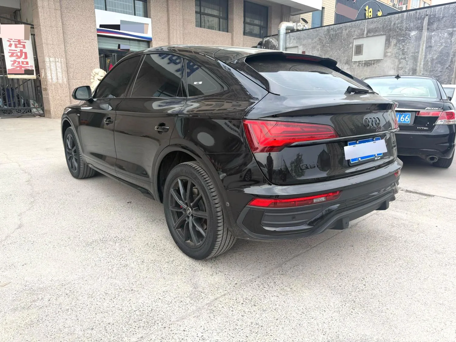 Audi Q5L 2024 Q5L Sportback 2.0 TFSI 40 TFSI Luxury Model — Ver foto 6