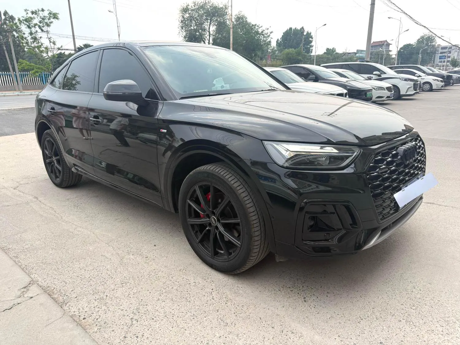 Audi Q5L 2024 Q5L Sportback 2.0 TFSI 40 TFSI Luxury Model — Ver foto 2