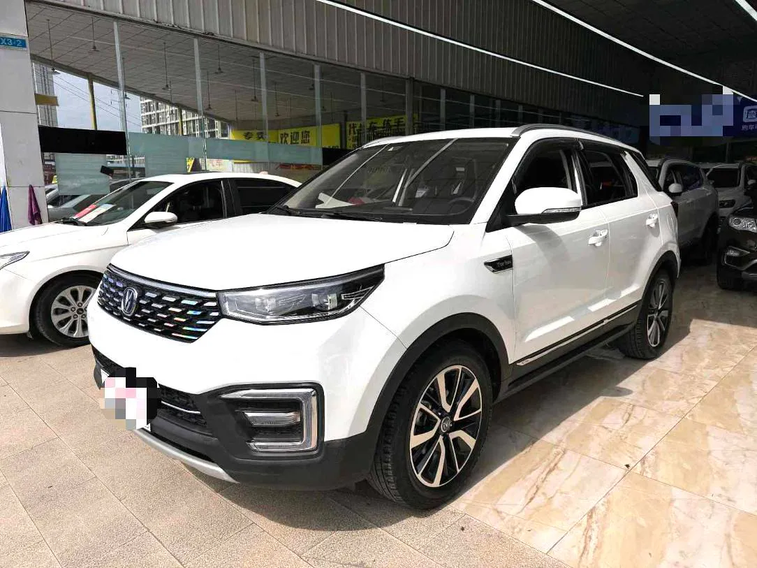 Changan Changan CS55 — أبيض