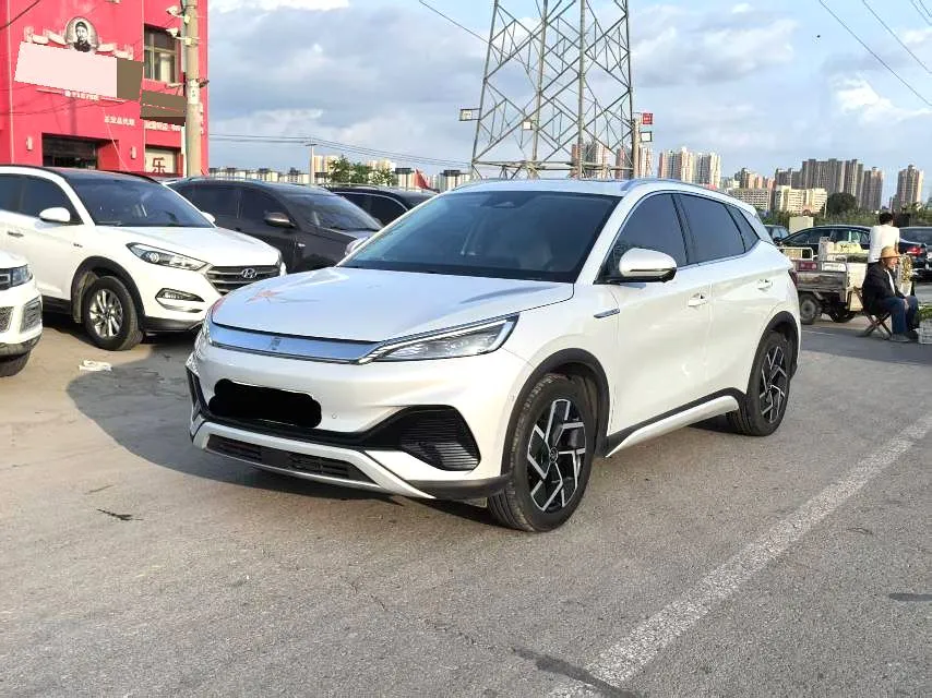 BYD BYD Yuan PLUS — White