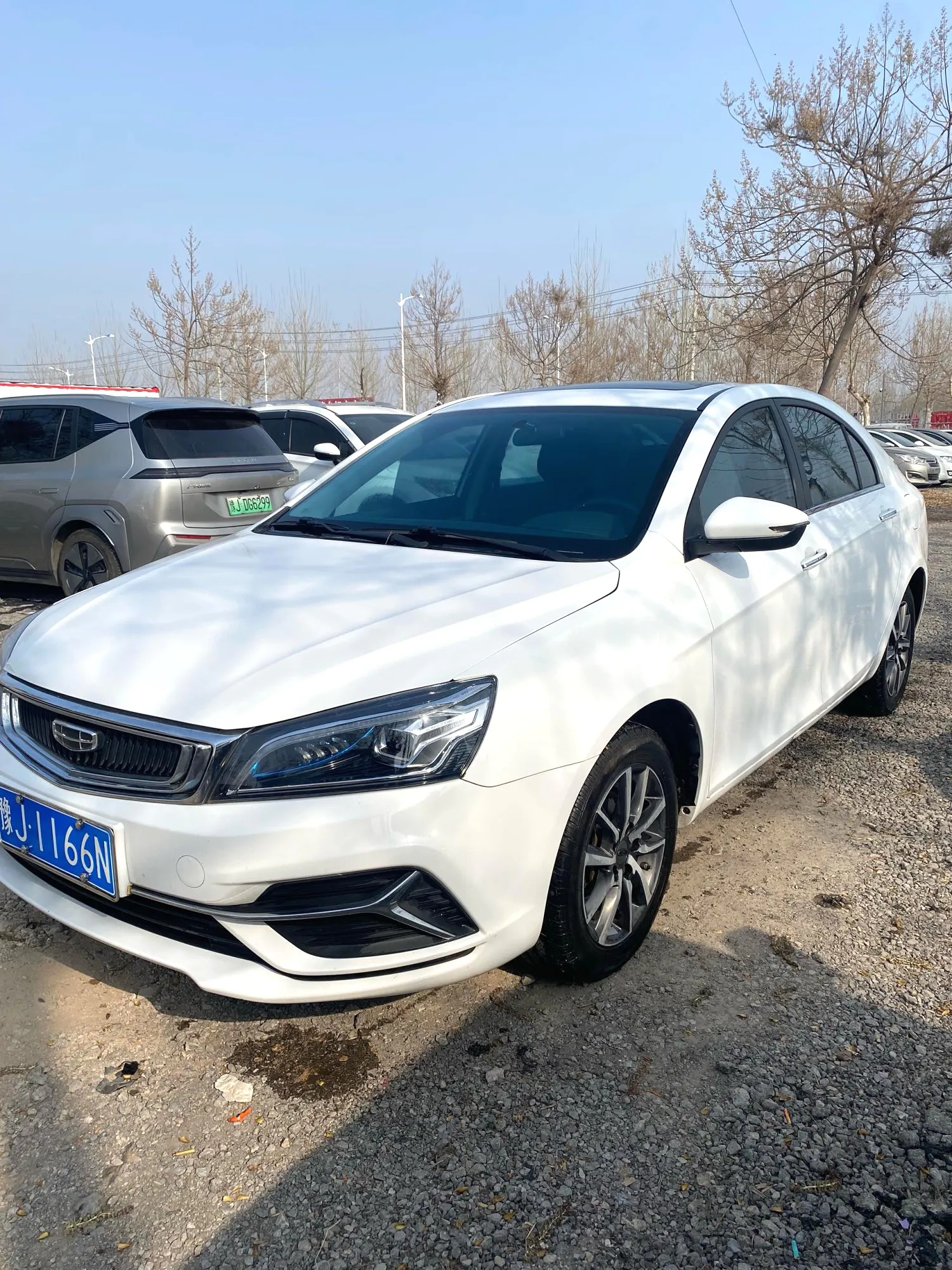 Geely Geely Emgrand — White