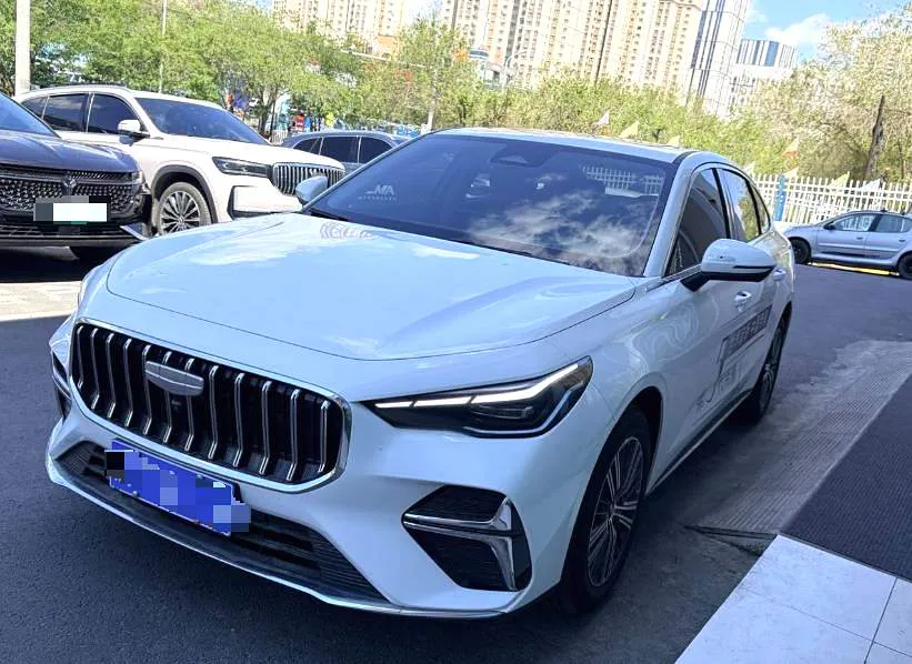 Geely Geely Emgrand — Branco
