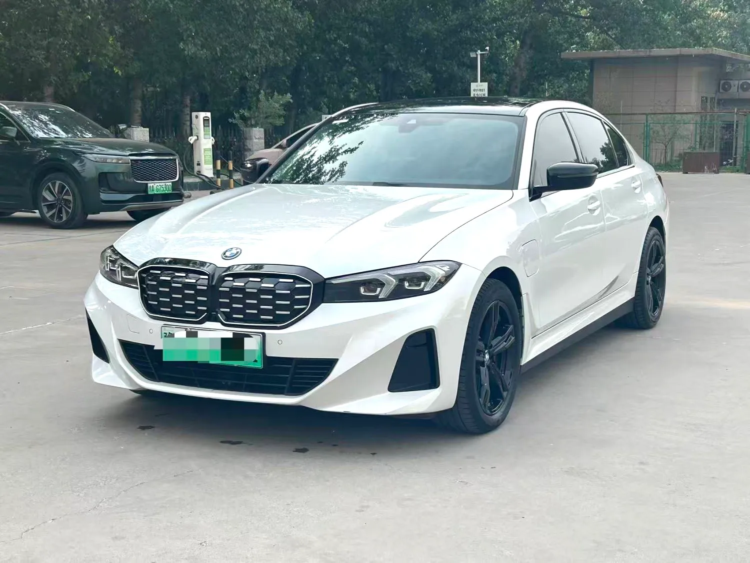 BMW BMW i3 — White