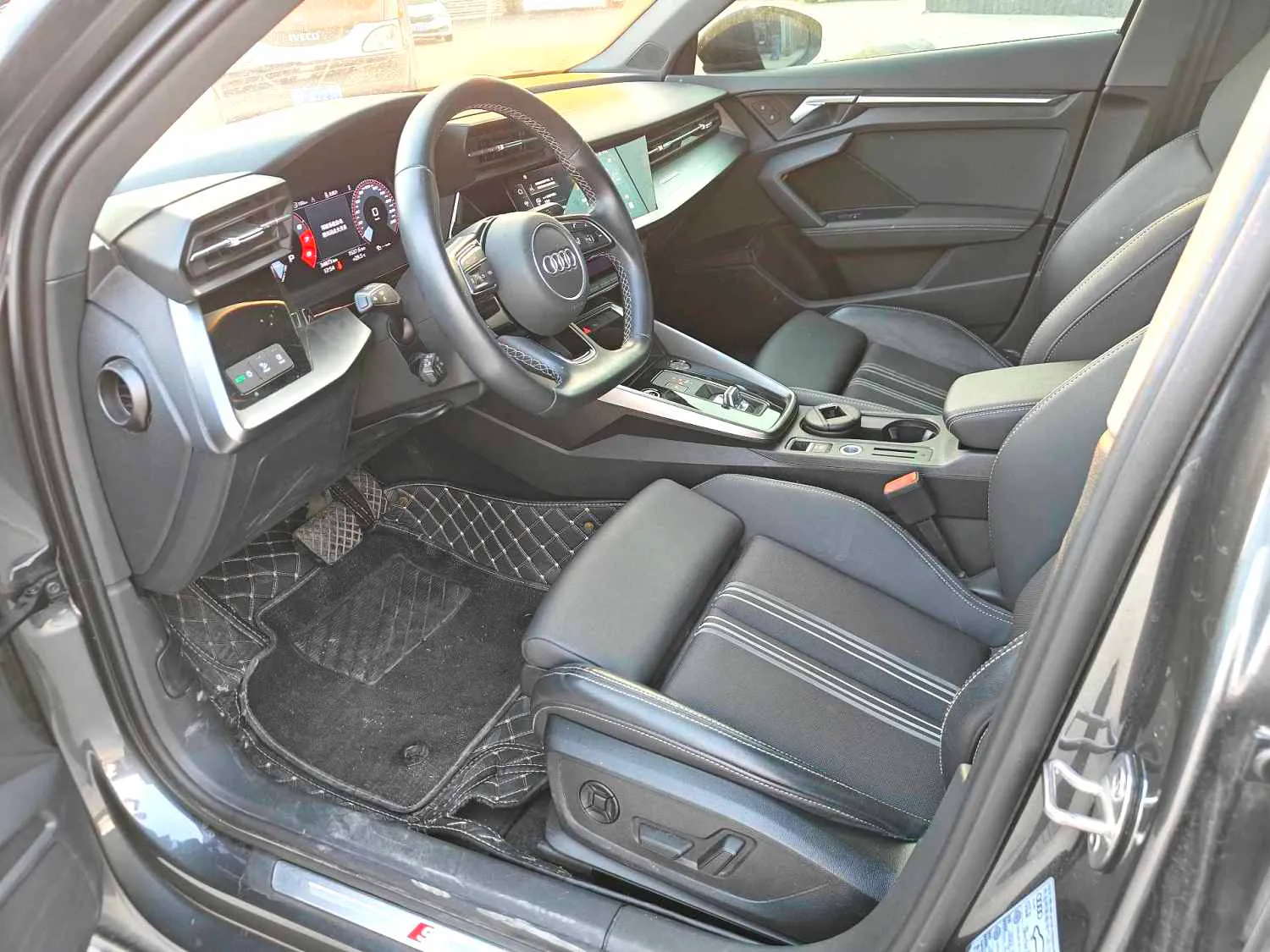 Audi A3 2023 A3L Limousine 1.4 TFSI 35 TFSI Fashion Sport — Ver foto 2