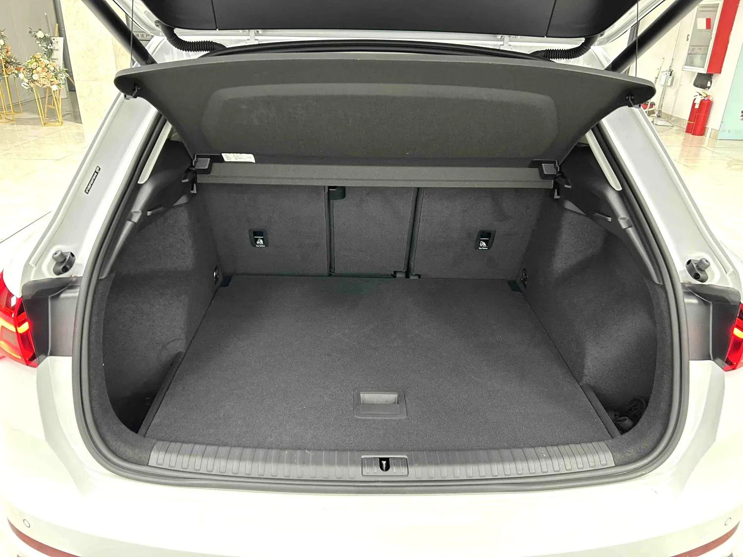 Audi A3 2023 A3 Sportback 1.4 TFSI 35 TFSI Luxury Sport (facelift) — Voir la photo 4