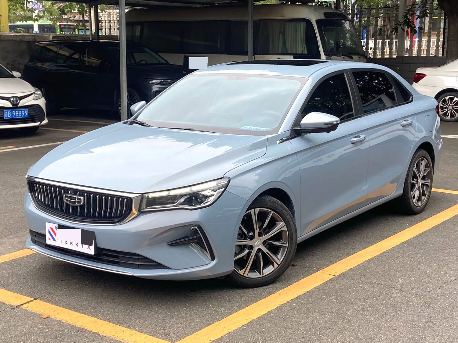 Geely Geely Emgrand — Azul