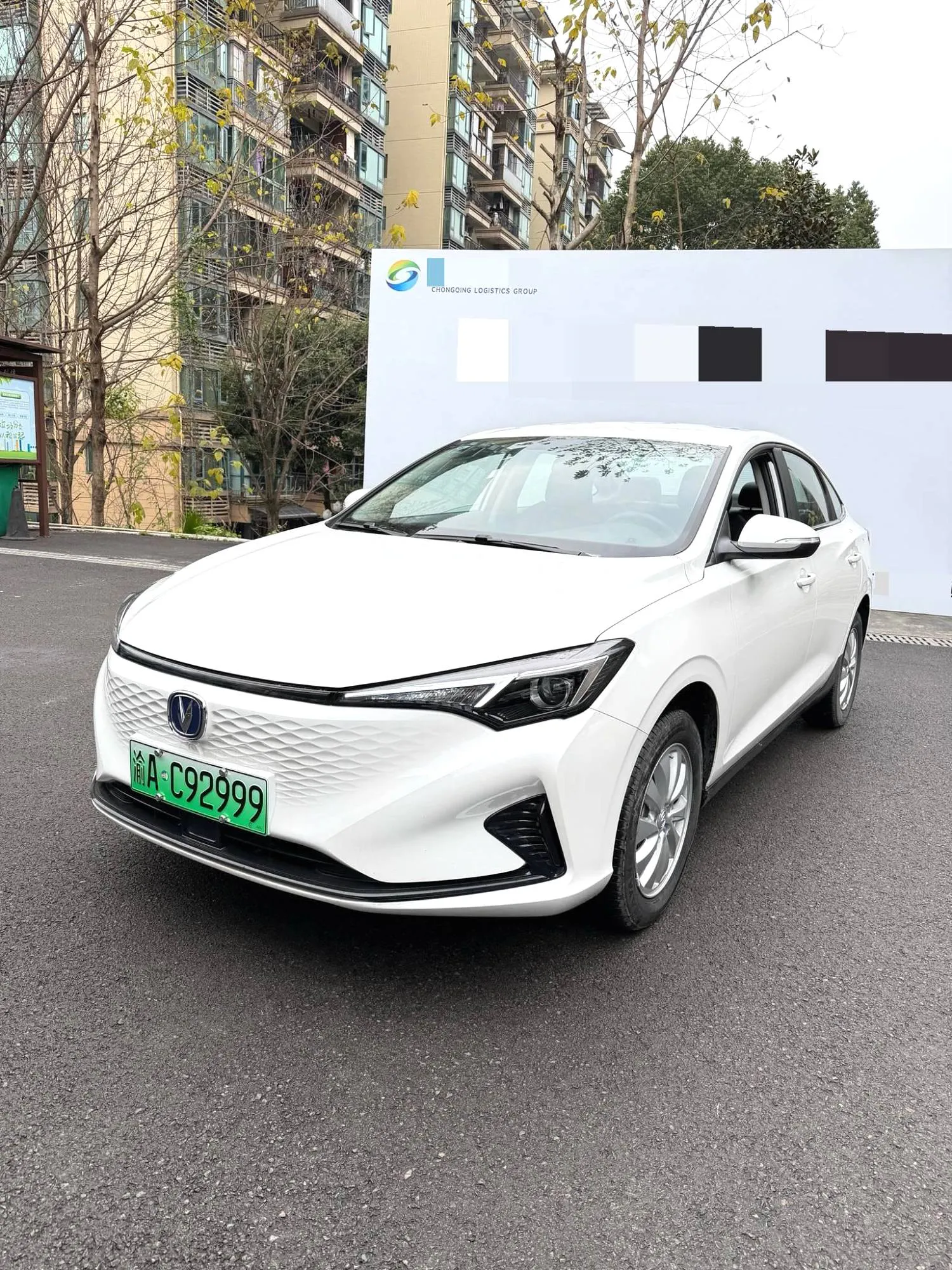 Changan Changan Eado — أبيض