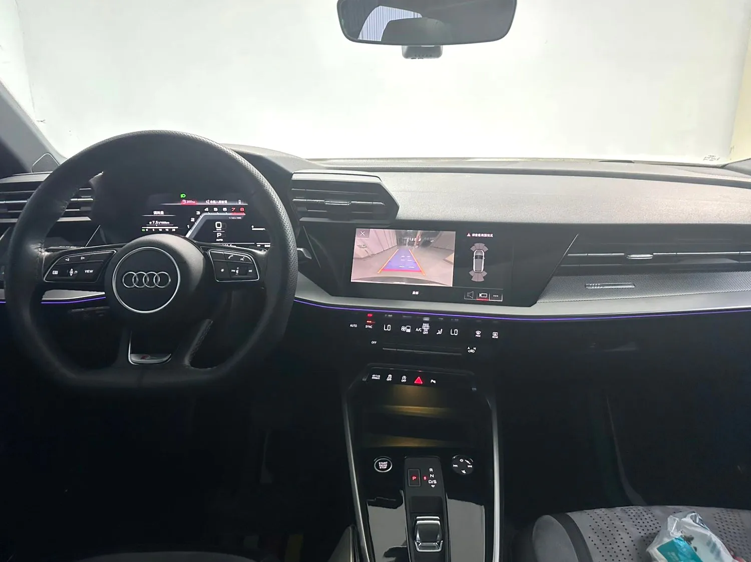 Audi A3 2024 A3 Sportback 1.4 TFSI 35 TFSI Luxury Sport — عرض الصورة 5