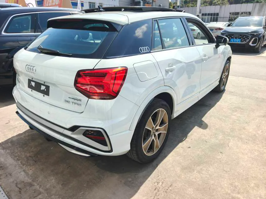Audi Q2L 2024 Q2L 1.5 TFSI 35 TFSI Fashion Dynamic Edition — Ver foto 3