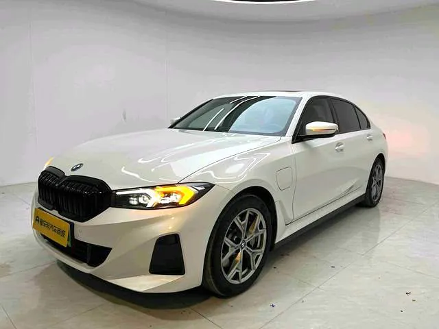BMW BMW i3 — White