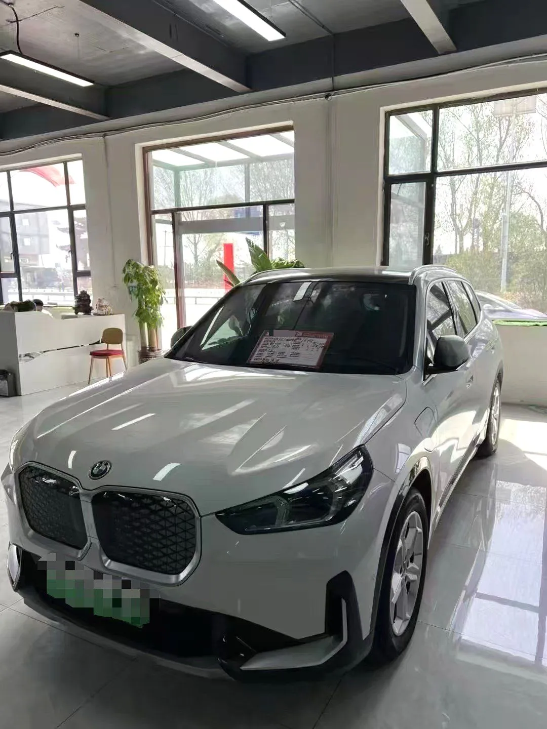 BMW BMW iX1 — Branco