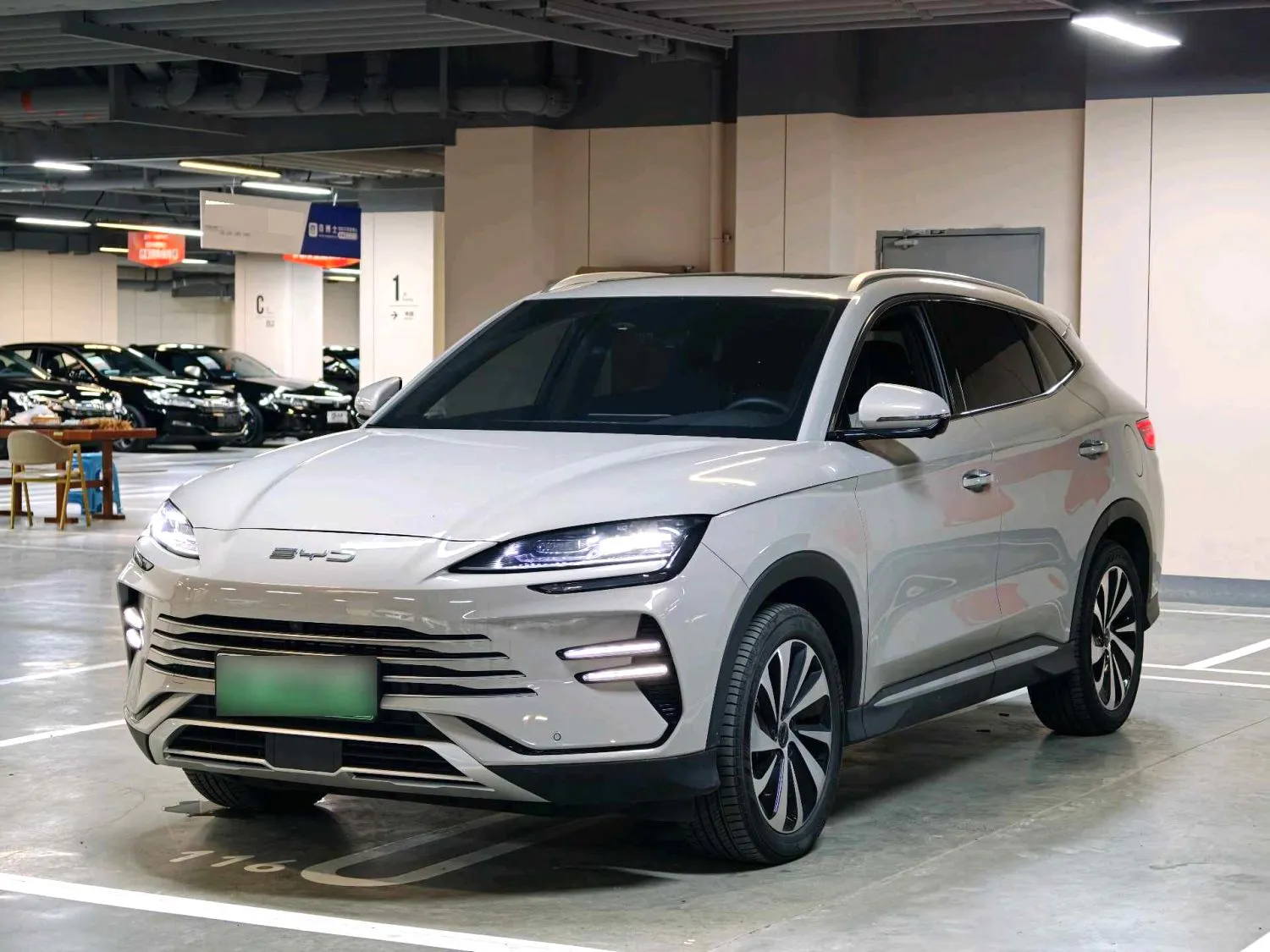 BYD BYD Song PLUS — رمادي
