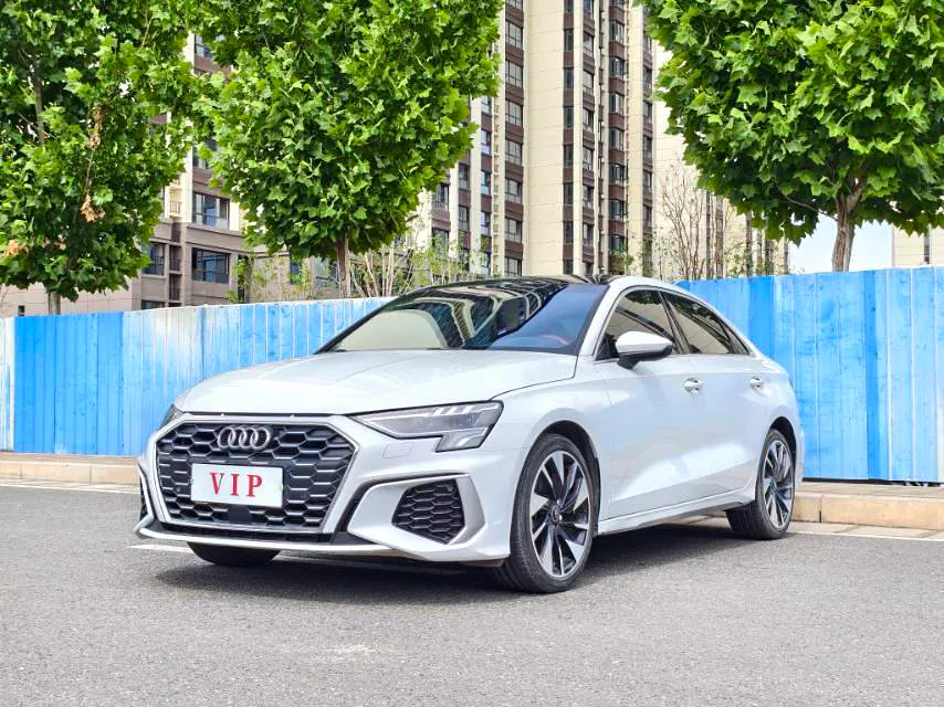 Audi Audi A3 — White