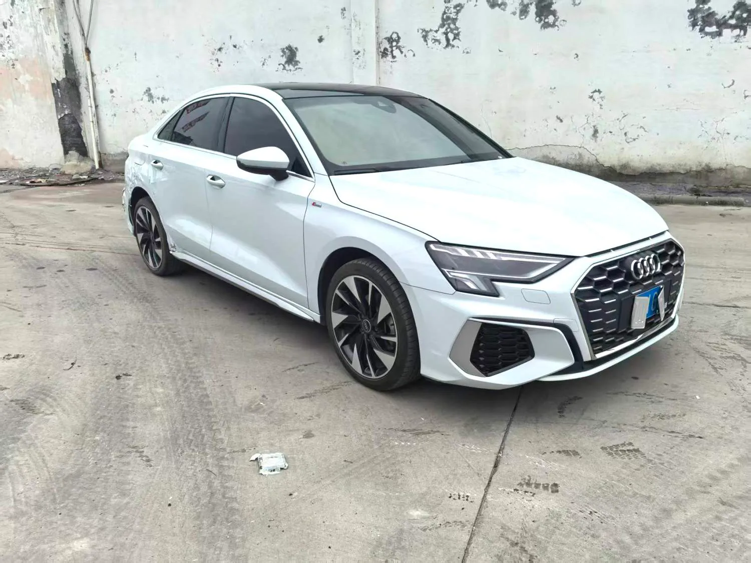 Audi A3L 2022 A3L Limousine 1.4 TFSI 35 TFSI Ambition Elegant — Voir la photo 3