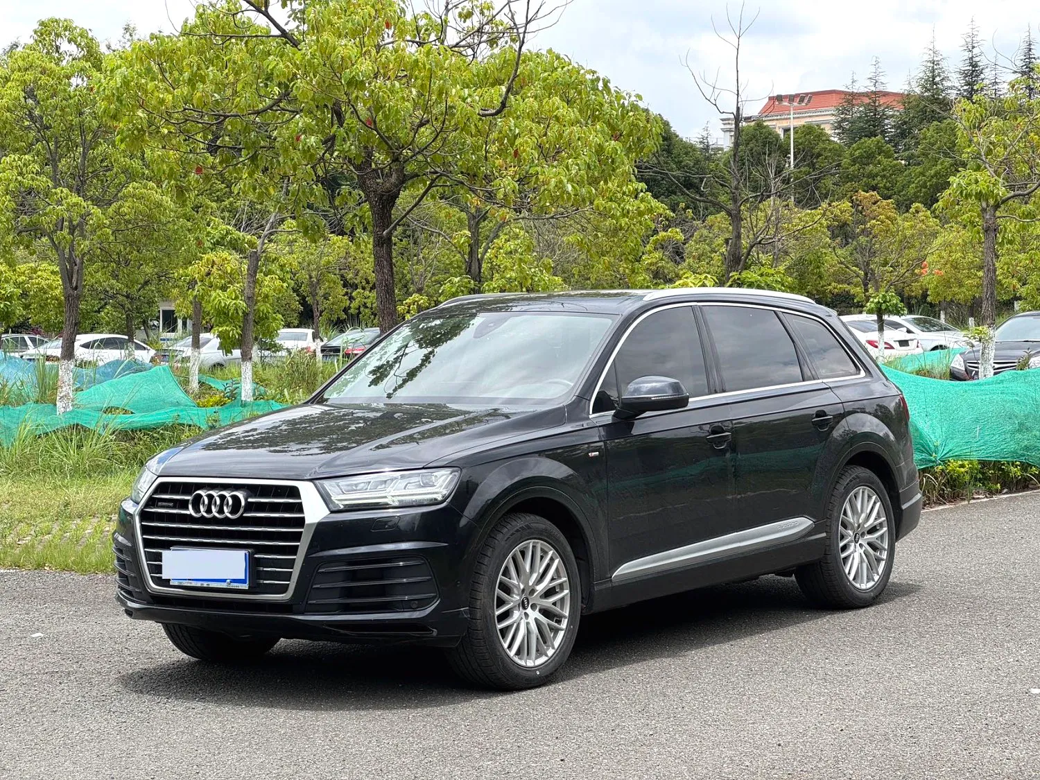 Audi Audi Q7 (Imported) — Negro