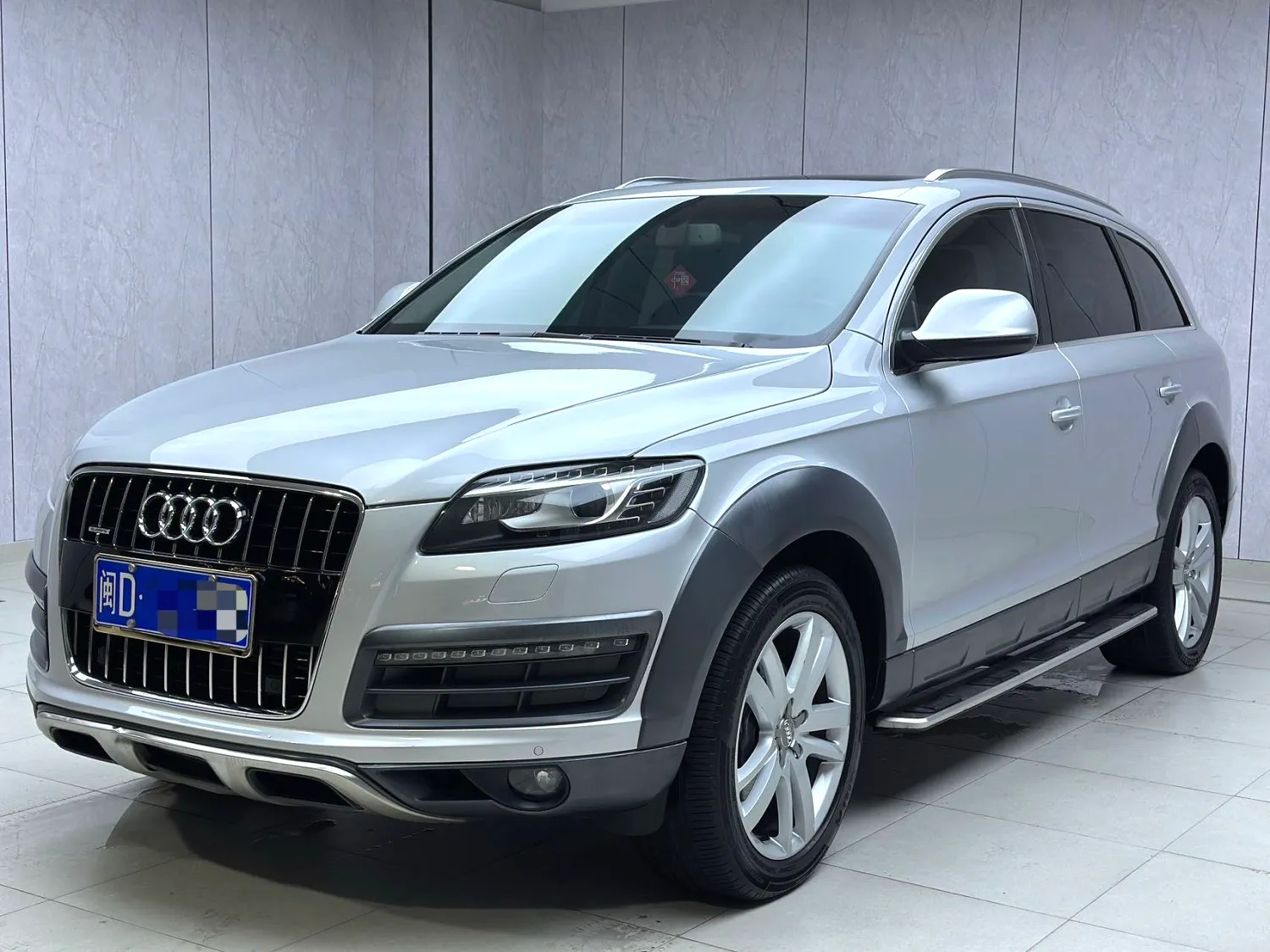 Audi Audi Q7 (Imported) — Gris