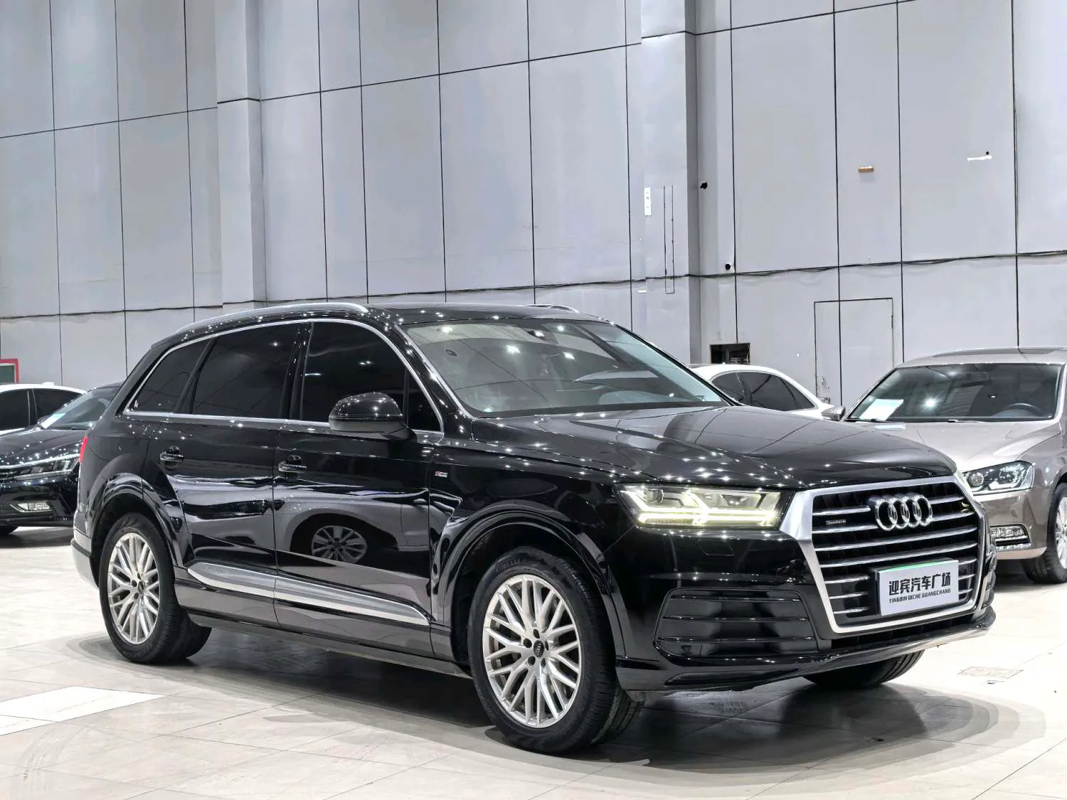 Audi Q7 (Imported) 2019 Q7 3.0 TFSI 55 TFSI S line Sport Model — عرض الصورة 3