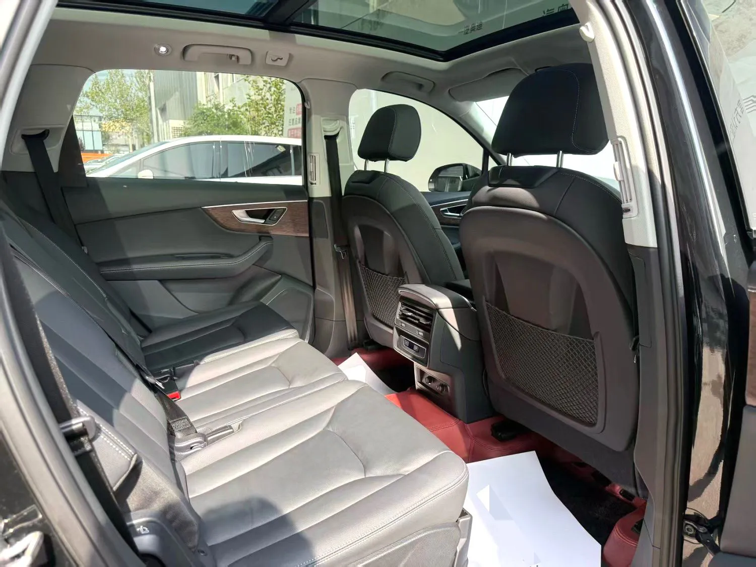 Audi Q7 (Imported) 2024 Q7 2.0 TFSI 45 TFSI Quattro S line Black Warrior Edition — View photo 5