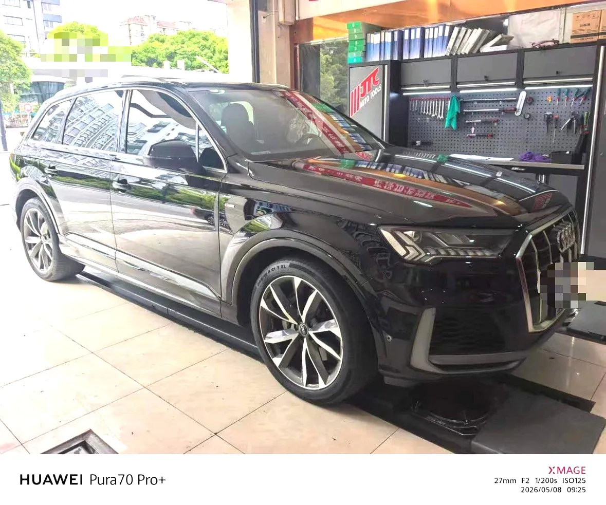Audi Q7 (Imported) 2022 Q7 48V 3.0 TFSI 55 TFSI Quattro S line Sport — View photo 2