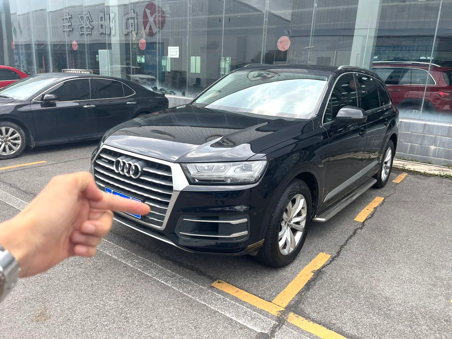 Audi Audi Q7 (Imported) — Black