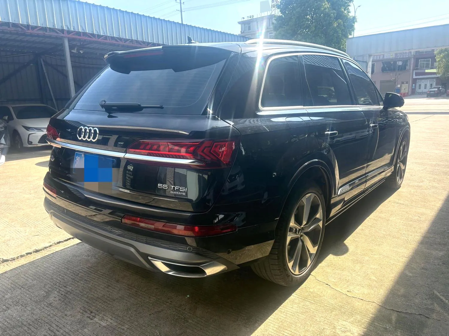 Audi Q7 (Imported) 2023 Q7 48V 3.0TFSI 55TFSI Quattro S line Ice and Snow Sports Edition — Ver foto 3