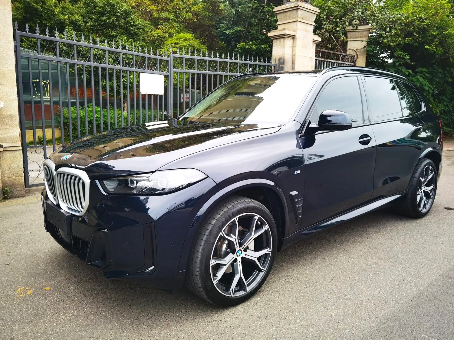 BMW BMW X5 — Black