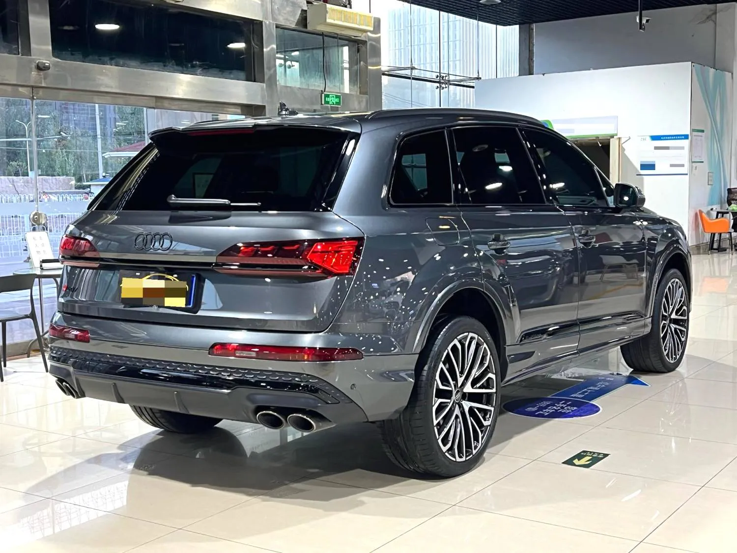 Audi Q7 (Imported) 2024 SQ7 4.0 TFSI — Ver foto 4
