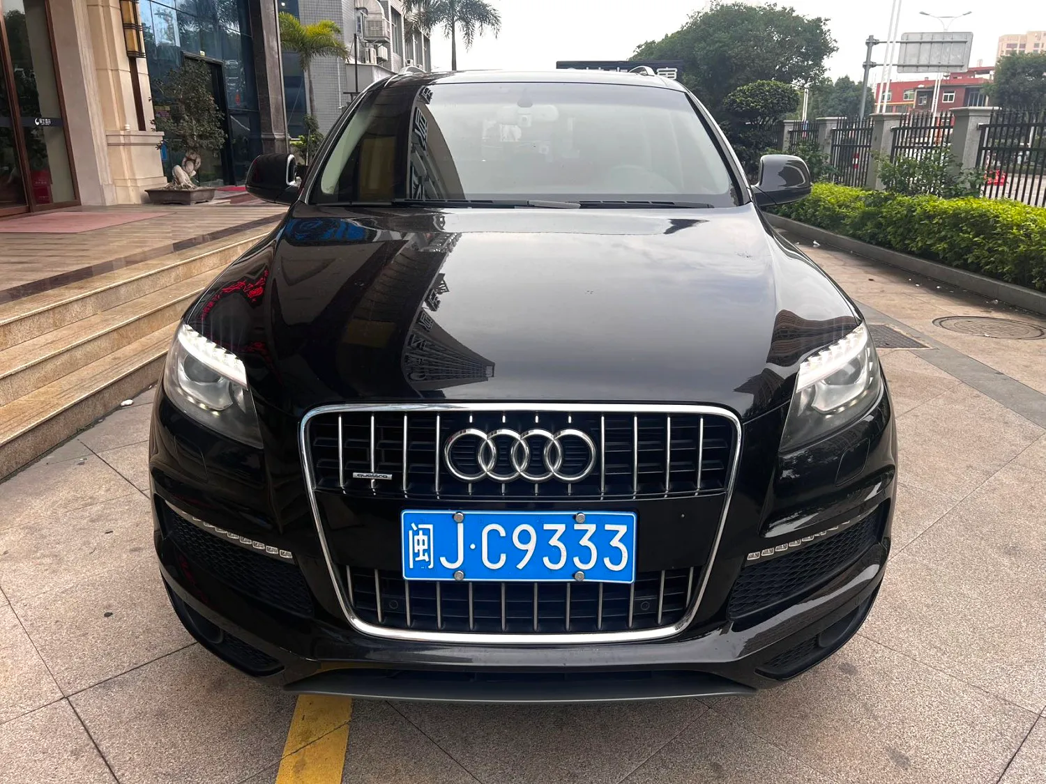 Audi Q7 (Imported) 2015 Q7 3.0 TFSI 35 TFSI Sport — View photo 2