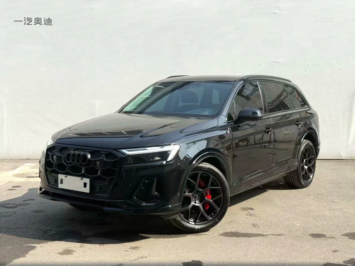 Audi Audi Q7 (Imported) — Black