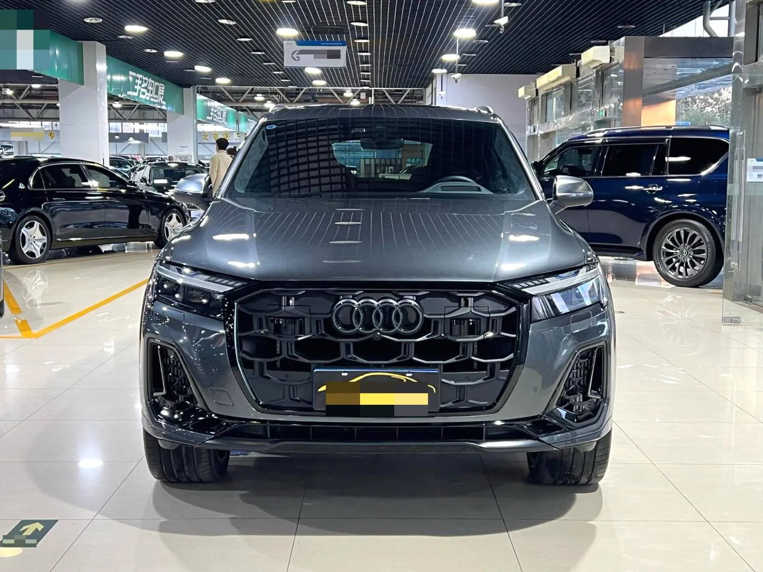 Audi Q7 (Imported) 2024 SQ7 4.0 TFSI — Ver foto 2
